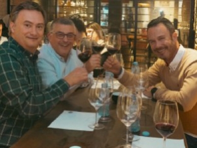 Vivimos una Experiencia Única en la Cata de Vinos de Clos de L'om en Valencia